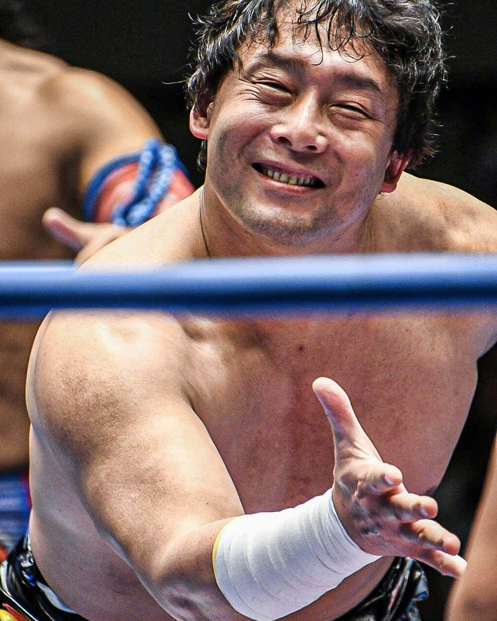 のインスタグラム：「Sneaky. #tajiri #ajpw #prowrestling」