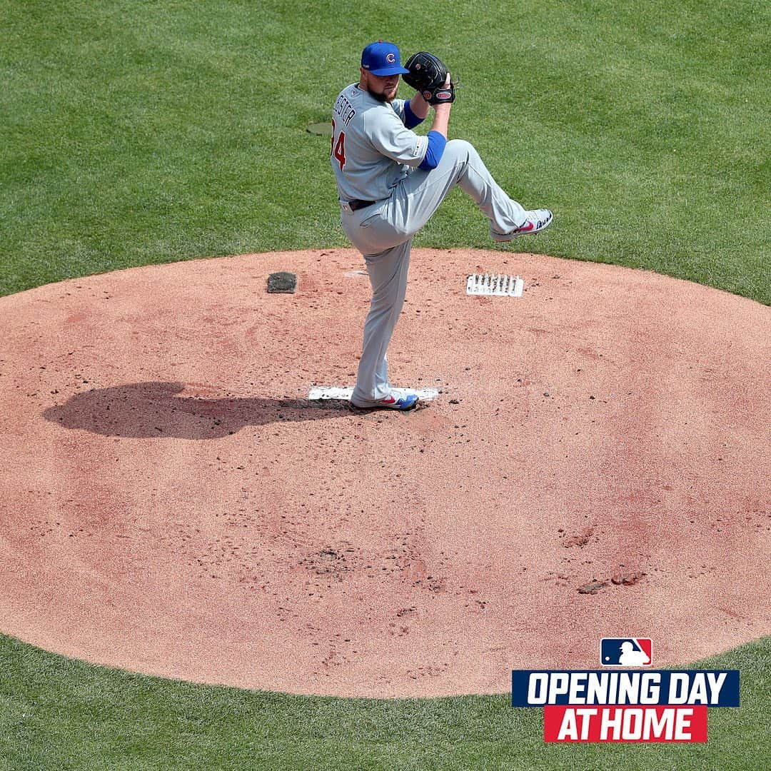 シカゴ・カブスさんのインスタグラム写真 - (シカゴ・カブスInstagram)「Throwback to last year’s season opener in Texas. Let’s spend #OpeningDayAtHome celebrating the game we love. When baseball is back it’ll be better than ever.」3月27日 1時23分 - cubs