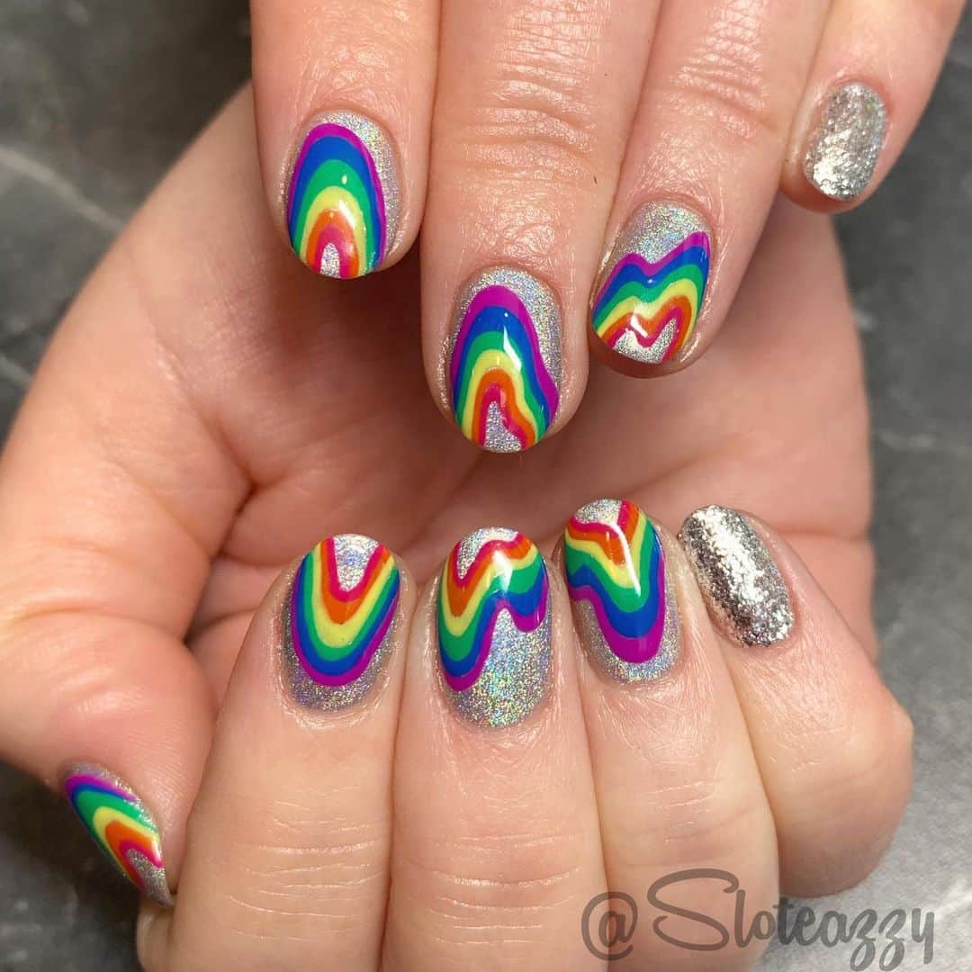 Yasmeenのインスタグラム：「❤️🧡💛A little brightness for these gloomy times 💚💙💜 on my client @aliberks 😘 stay safe everyone! #nailsbysloteazzy」