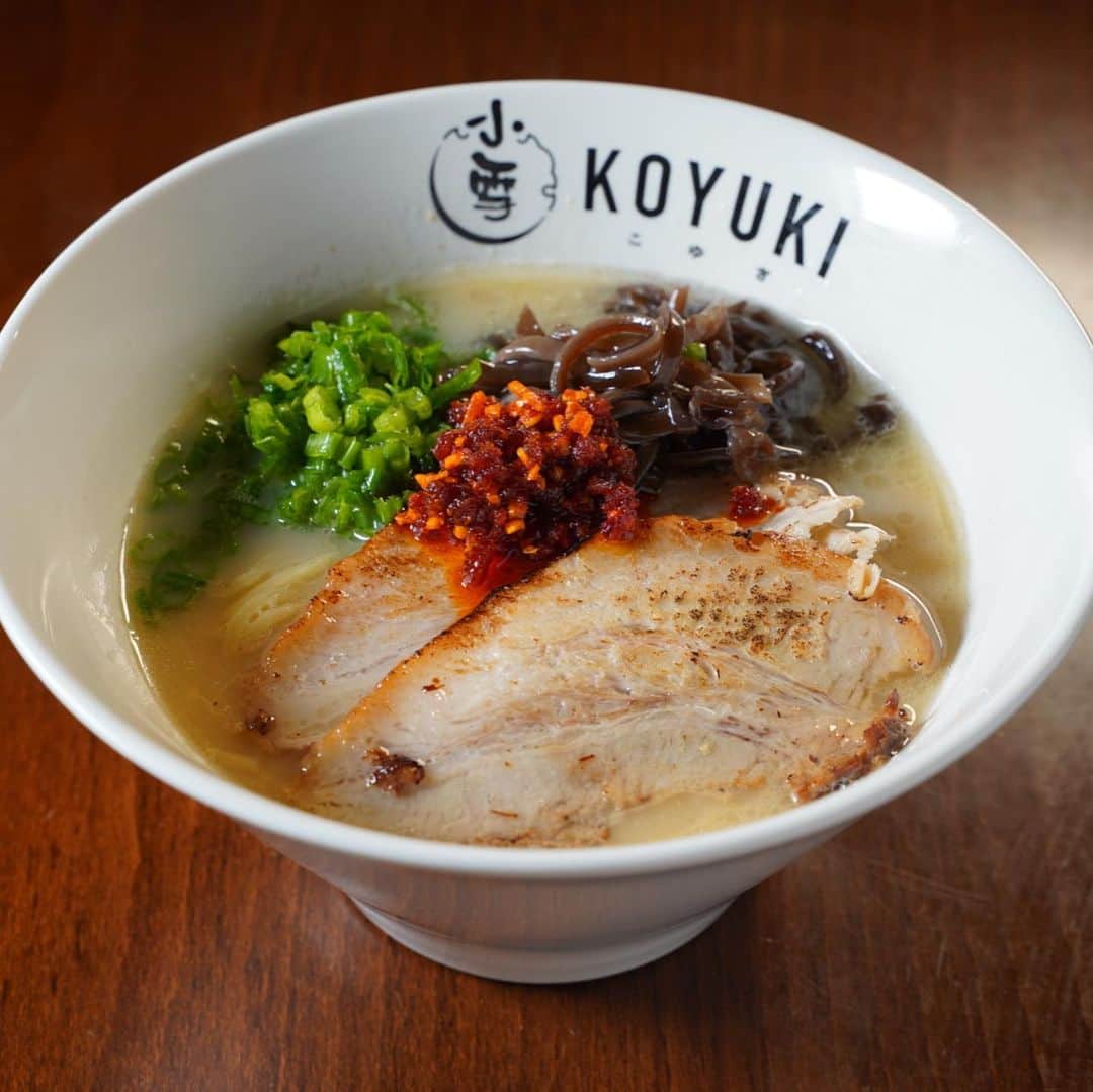 Koyukiさんのインスタグラム写真 - (KoyukiInstagram)「You might feel blue staying home all-day due to COVID-19. So we continuously provide takeaway and delivery services to bring smiles to customers.  Remember this. There are people working hard for your smile. And your smile makes someone cheered up. You might feel alone and lonely at home but don’t think like that. Eat well and be happy.  If we can bring you happiness with our foods, then we are happy.  Now we are facing an uncertain future but we have to fight with it.  Let us share the happiness of eating. Now we discount 10% from the lost prices.  We are sure that we will be able to overcome this adversity towards our bright future.」3月27日 3時30分 - koyukikitchen