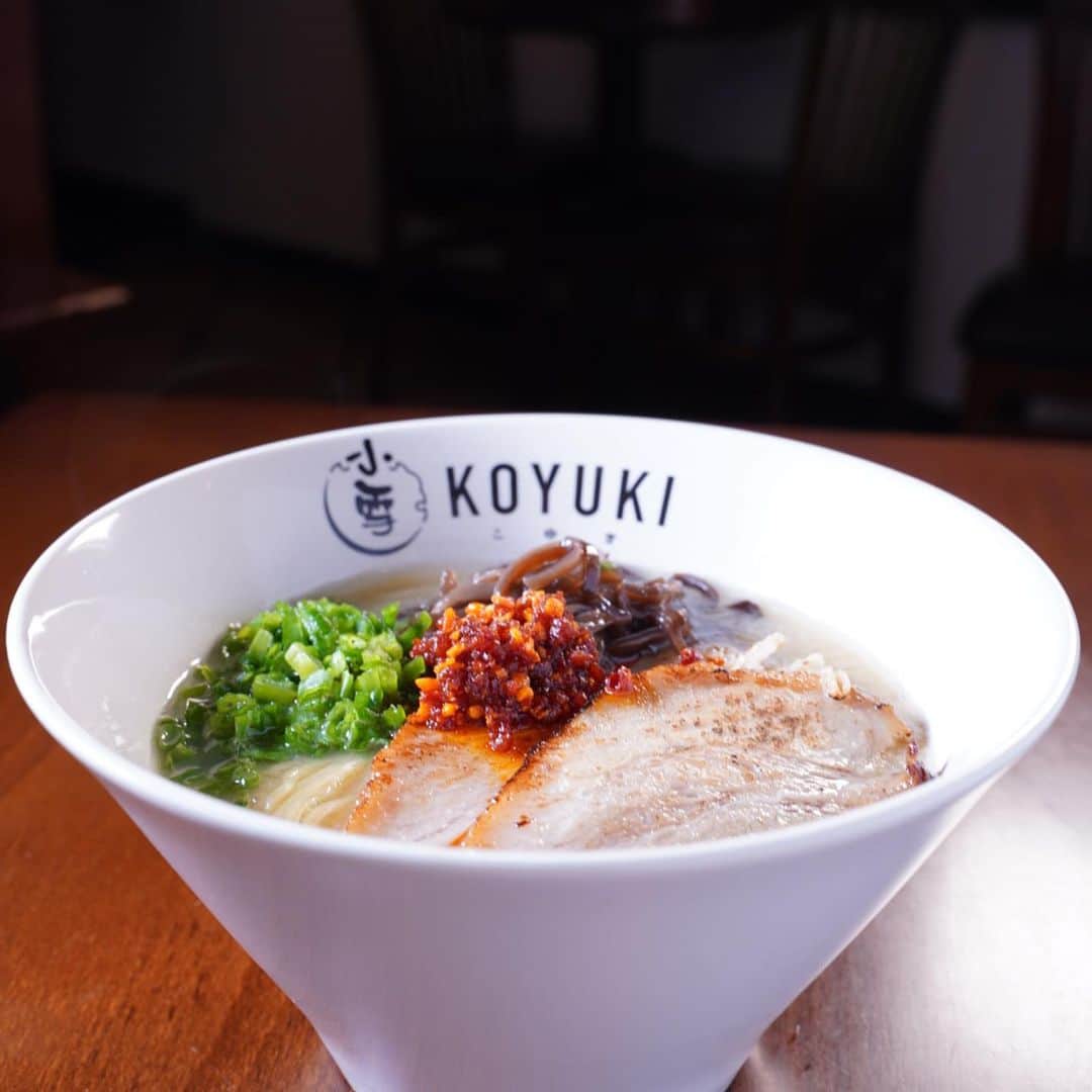 Koyukiさんのインスタグラム写真 - (KoyukiInstagram)「You might feel blue staying home all-day due to COVID-19. So we continuously provide takeaway and delivery services to bring smiles to customers.  Remember this. There are people working hard for your smile. And your smile makes someone cheered up. You might feel alone and lonely at home but don’t think like that. Eat well and be happy.  If we can bring you happiness with our foods, then we are happy.  Now we are facing an uncertain future but we have to fight with it.  Let us share the happiness of eating. Now we discount 10% from the lost prices.  We are sure that we will be able to overcome this adversity towards our bright future.」3月27日 3時30分 - koyukikitchen