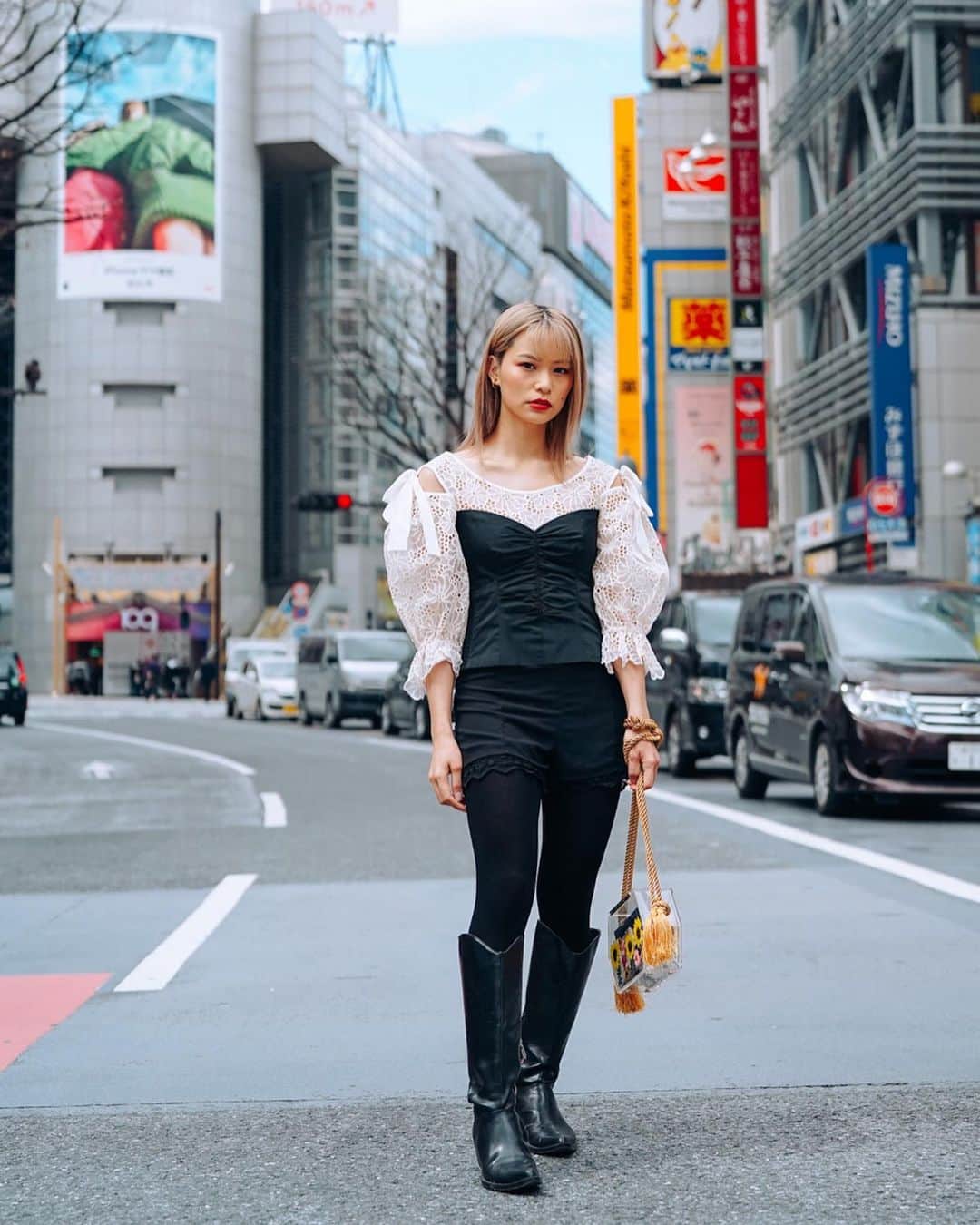 Yukiさんのインスタグラム写真 - (YukiInstagram)「Tokyo is my second home. Surprisingly, it’s normal out here. Other than the schools and tourist attractions being closed, I am free to go wherever I wish (while taking precautions) ❤️ Wearing @rebeccataylornyc @argidaneli  Photos by @fabiography9 @greceefabiola (I highly recommend her if you need a photographer in Tokyo!) #Tokyo #Shibuya #ShibuyaCrossing」3月27日 4時53分 - yukibomb