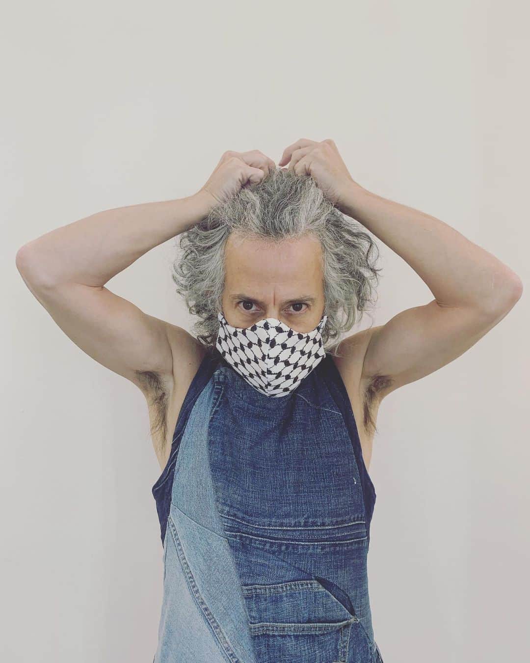 スリーアズフォーのインスタグラム：「Now Available on our shop - link in Bio!  Introducing: Keffiyeh Mask ! Mask made from repurposed Classical Arabic keffiyeh scarves from "inSALAAM inSHALOM" collection 2012. We are donating 10% of each purchase towards creating medical masks for  the support of the health community in New York City  All masks are limited edition - One of A kind ! #mask #keffiyeh」