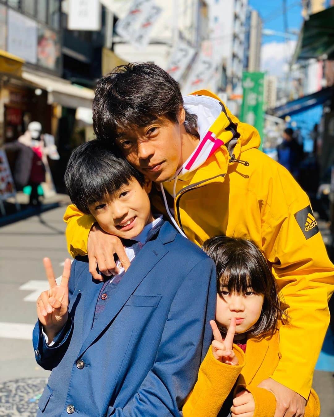 のインスタグラム：「小学校卒業おめでとう😊」