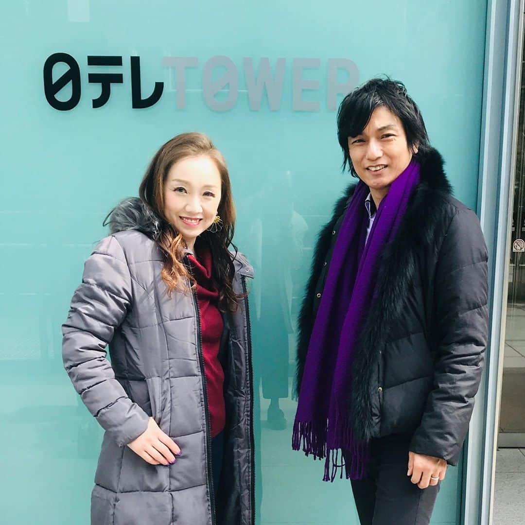 吉田ヒトシのインスタグラム：「先日、朝から日本テレビへ  ヒルナンデスの番組に、 Asia International Collection 2017 in Tokyo grand prixの桜庭亜紀さんが出演することになり、モデルの育ての親として御指名いただき同行してまいりました。  リハーサルから本番までの姿勢や手の形、表情などをチェックさせていただきました。 トークは抜群で、ますます磨きのかかった桜庭さんのこれからのご活躍楽しみです。 久しぶりの生放送はとても勉強になりました。  #ヒルナンデス #桜庭亜紀 #やよこ #中村英里 #アマテラス #吉田ヒトシ #officeyoshida」