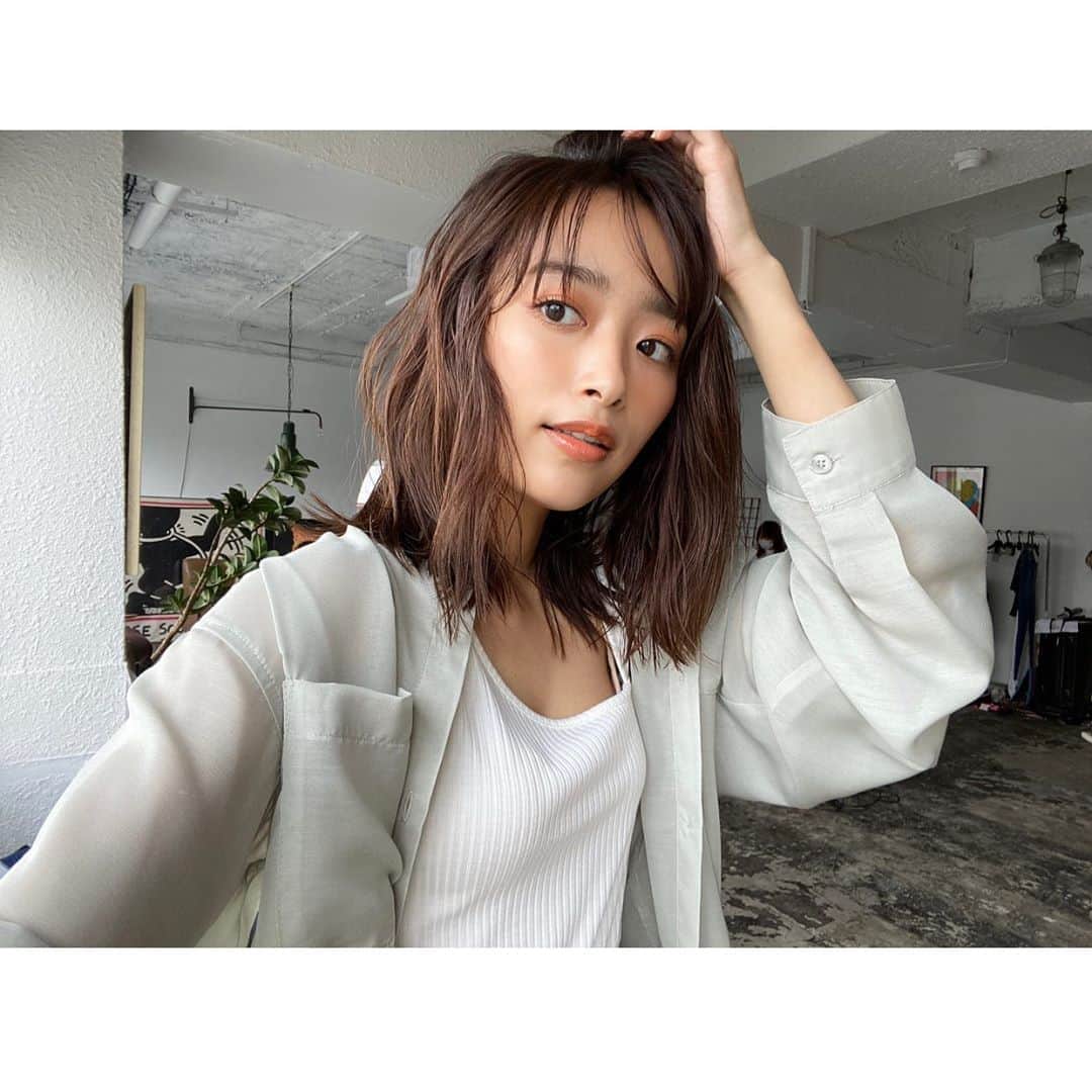 近藤千尋のインスタグラム：「撮影にて オレンジ🍊メイクしてもらいました✨ 今日も頑張ります‼️🍀 @izumisam」