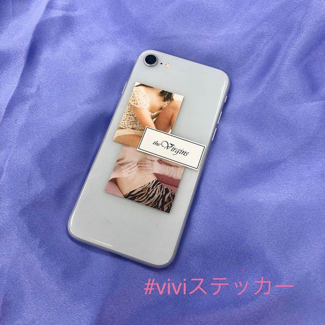 ViViさんのインスタグラム写真 - (ViViInstagram)「【5名様にプレゼント❣️】 ViVi5月号の特別付録、 the Virginsのステッカーが 可愛すぎるって評判😍🎀 さらに今回は、写真のthe Virginsのアイテムを一つずつ、抽選で5名様にプレゼントしちゃいます❤️ どれが当たるかはお楽しみ😘 応募方法は、ステッカーを好きなところに貼ったり、可愛く写真を撮ったりして #ViViステッカー　をつけてインスタにアップするだけ！ぜひじゃんじゃんアップしてね。 ・サイズはどれもフリーです。 ・プレゼントの指定はできませんので届くまでのお楽しみに💓 ・シュシュとランジェリー、リボンバレッタのカラーはランダムになります（写真と違うカラーが届くこともあります） #vivi #vivi5月号 #viviステッカー #thevirgins #プレゼント #プレゼントキャンペーン #抽選 #抽選で当たる #ハッシュタグキャンペーン #懸賞 #パーカー #ランジェリー #シュシュ #リボンバレッタ #春服 #春物 #春トレンド #春トレンド服」3月27日 11時51分 - vivi_mag_official