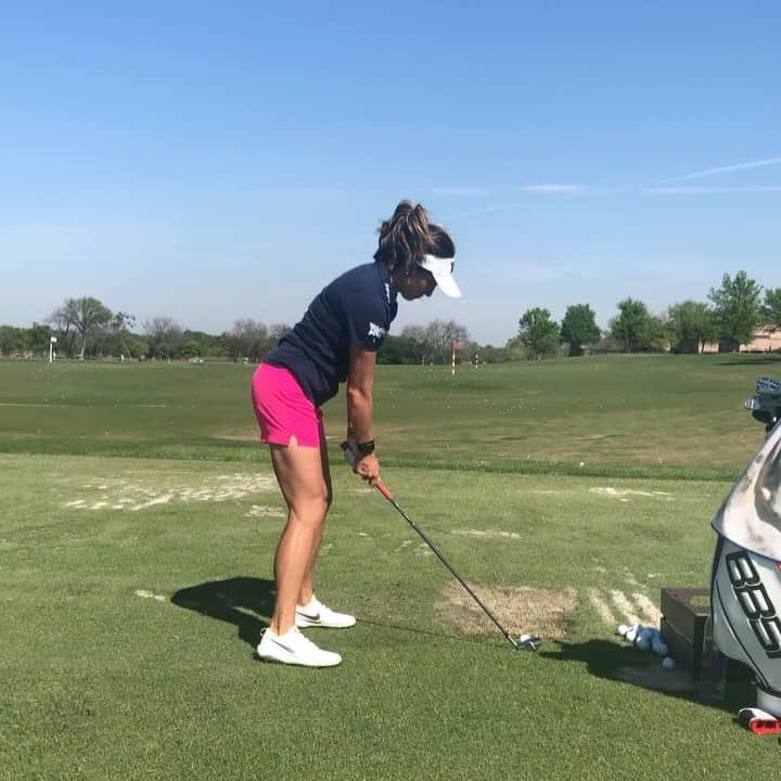 ジェリーナ・ピラーのインスタグラム：「🏌🏻‍♀️ #myhappyplace」