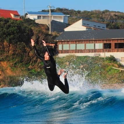 吉沢悠さんのインスタグラム写真 - (吉沢悠Instagram)「． At tanegashima  surf trip . #takahirotsuchiya  #tafilm #種子島 #tanegashima #surftrip  #サーフトリップ #surfing #サーフィン #思い出 #故郷 #青い海  #warriors  #channelislands」3月27日 12時38分 - hisashi_yoshizawa