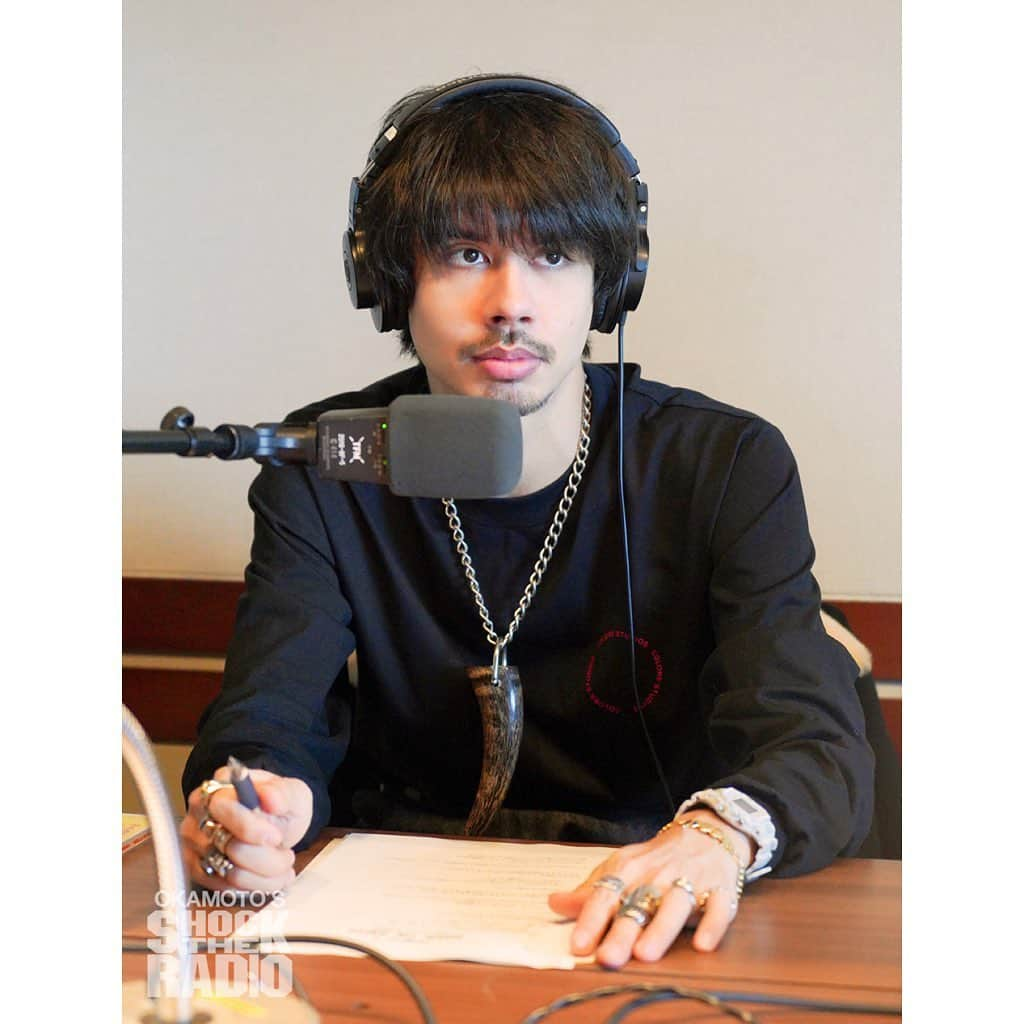 OKAMOTO’Sさんのインスタグラム写真 - (OKAMOTO’SInstagram)「【SHOCK THE RADIO 3/27】﻿ 未来に残したい新定番フューチャースタンダードを提案していくカルチャープログラム﻿ OKAMOTO’S SHOCK THE RADIO！今回はLEARNERSから松田岳二さんと古川太一さんが登場！﻿ 古川太一さんが選んだ「未来に残したい１曲」に対してレイジのテンションがぶち上がり！﻿ その曲とは一体？？？﻿ お聞き逃しのないように。﻿ ﻿ #OKAMOTOS #LEARNERS #g_shock #radio #shocktheradio #未来に残したい1曲 #フューチャースタンダード #tokyofm」3月27日 13時35分 - okamotos_official