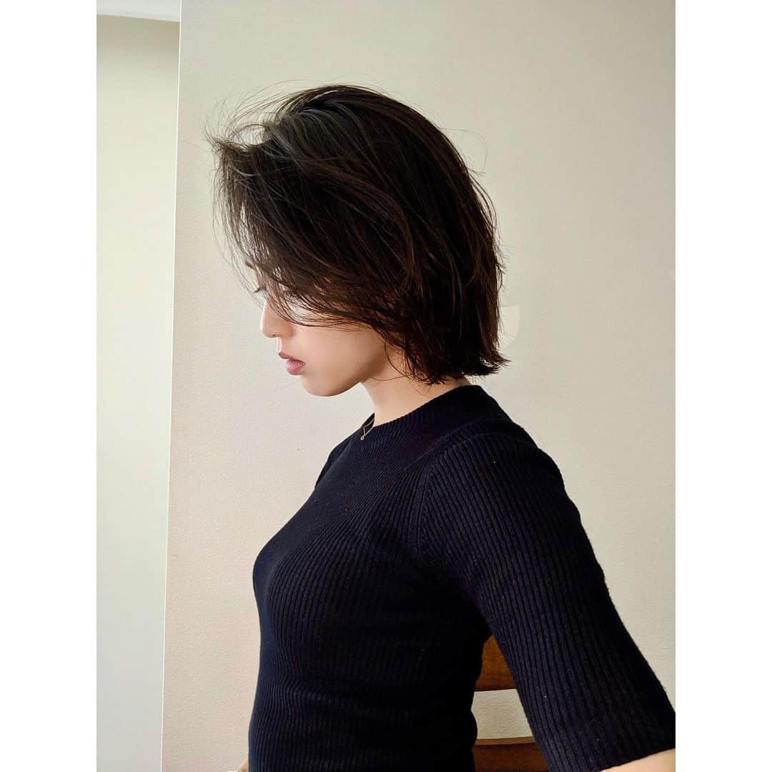 VANRIさんのインスタグラム写真 - (VANRIInstagram)「✂︎ I got my hair done.  Always thank you @soucuts  スッキリんちょ✨ #hairstyle #mediumshorthair」3月27日 13時29分 - vanri0121