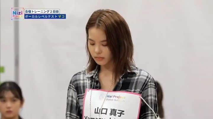 のインスタグラム：「(200228) Nizi Project Ep. 6 #yamaguchimako singing pt. 1  #makoyamaguchi #niziproject #jypentertainment #jypent #jypnewgg #mako #山口真子」