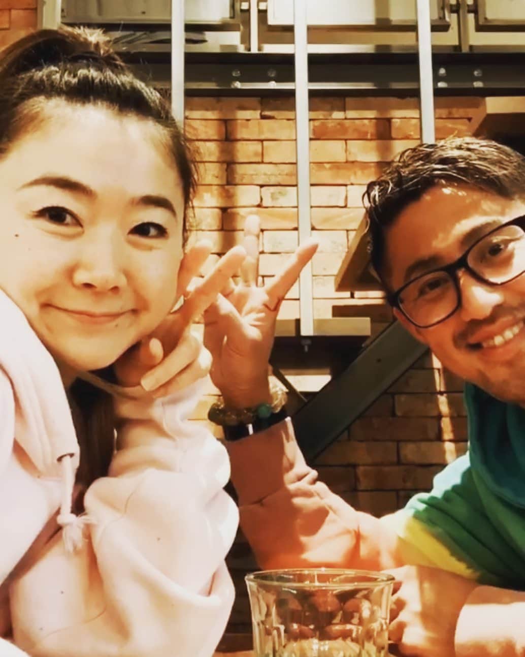 のインスタグラム：「先日は、 岸本さんと @yoshico_kishimoto  遅めのランチをしてからの COMME des GARÇONS @commedesgarcons  の展示会へ👱🏾‍♂️✨✨✨👗 ようやく東京も、 コロナに対して重い腰を上げたけど、 もっと早く、色々出来たのでは…😑 オリンピックの絡みがあったのは、分かるけどさー。 と言う訳で、 引きこもろう！！👱🏾‍♂️🏋🏼‍♂️🏋🏼‍♂️🏋🏼‍♂️💪🏾 #tokyo #japan #fashion #beauty #lifestyle #love #friends #東京」