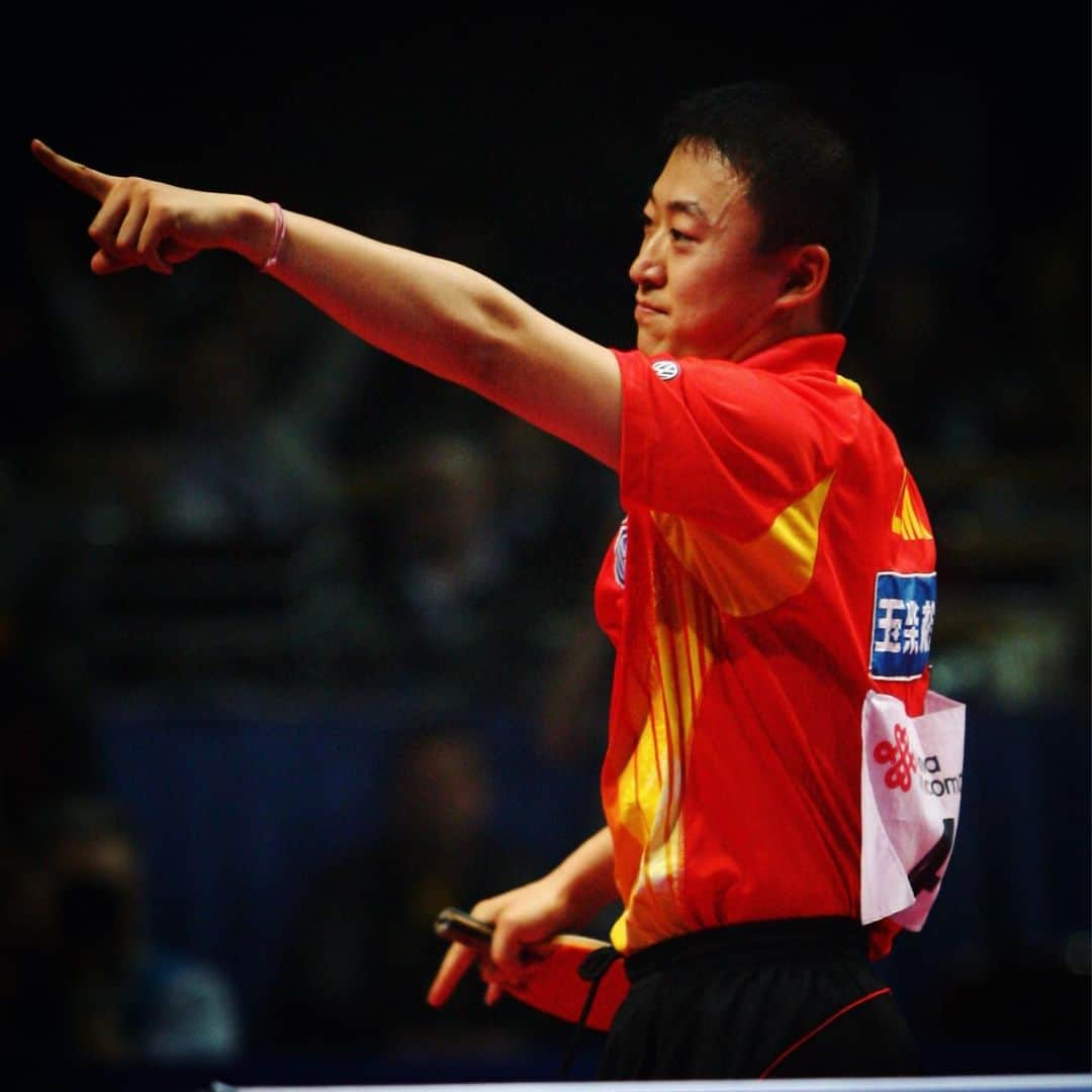 ITTF Worldさんのインスタグラム写真 - (ITTF WorldInstagram)「🇨🇳 Wang Liqin 🇨🇳 Ma Lin 🇨🇳 Wang Hao  Who was the greatest player of China's 2006 team❓  #FBF #Throwback #ITTFSmashback #TableTennis #PingPong #Tischtennis #Bordtennis #tenisdemesa #tennisdetable #乒乓球 #桌球 #卓球 #탁구  #настольныйтеннис」3月27日 14時25分 - wtt