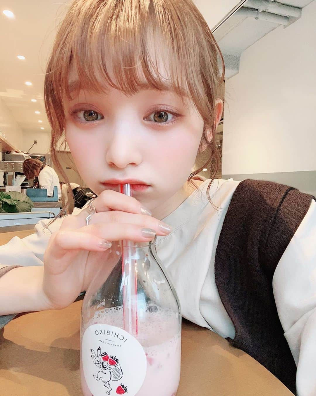 橋下美好さんのインスタグラム写真 - (橋下美好Instagram)「飲むと無くなるのが嫌で駄々こねる3歳児」3月27日 15時53分 - miyoshikun