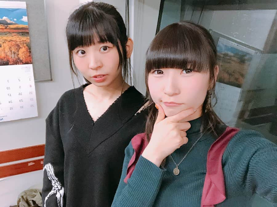 ピンキー！☆藤咲彩音さんのインスタグラム写真 - (ピンキー！☆藤咲彩音Instagram)「TOKYO FM『でんぱch.❤︎』 丸々5年間ありがとうございました！！！ 始めこの2人でラジオをやる！と決まった時、慣れてないのですごく不安で話せるのか、、ラジオだから沈黙ができたら終わりだ、、、って思っていましたが、 いつの間にか2人での阿吽の呼吸だったり、 自然と話をパスをしたり、 意図しなくても面白い方向にいったり、 BGM職人のディレクター小野口さんと、絶妙なタイミングで入れるカンペ職人の作家橋本さんとのコンビネーションだったり、 気付いたらかけがえのない存在のでんぱch.❤︎でした。  4月からは、【JFN PARK】でのでんぱch.❤︎になります！ 名前もハッシュタグもそのまま！ アプリで何回も聴ける形になります！ やったねーーー！！！！！終わらなかったよよかったあぁあ！！！！😭😭😭 これからもでんぱch.❤︎をよろしくお願いします！ あざまあぁああああす！！！！！！ #TOKYOFM #でんぱch #ラジオ #dempatfm」3月27日 16時07分 - pinky_ayane