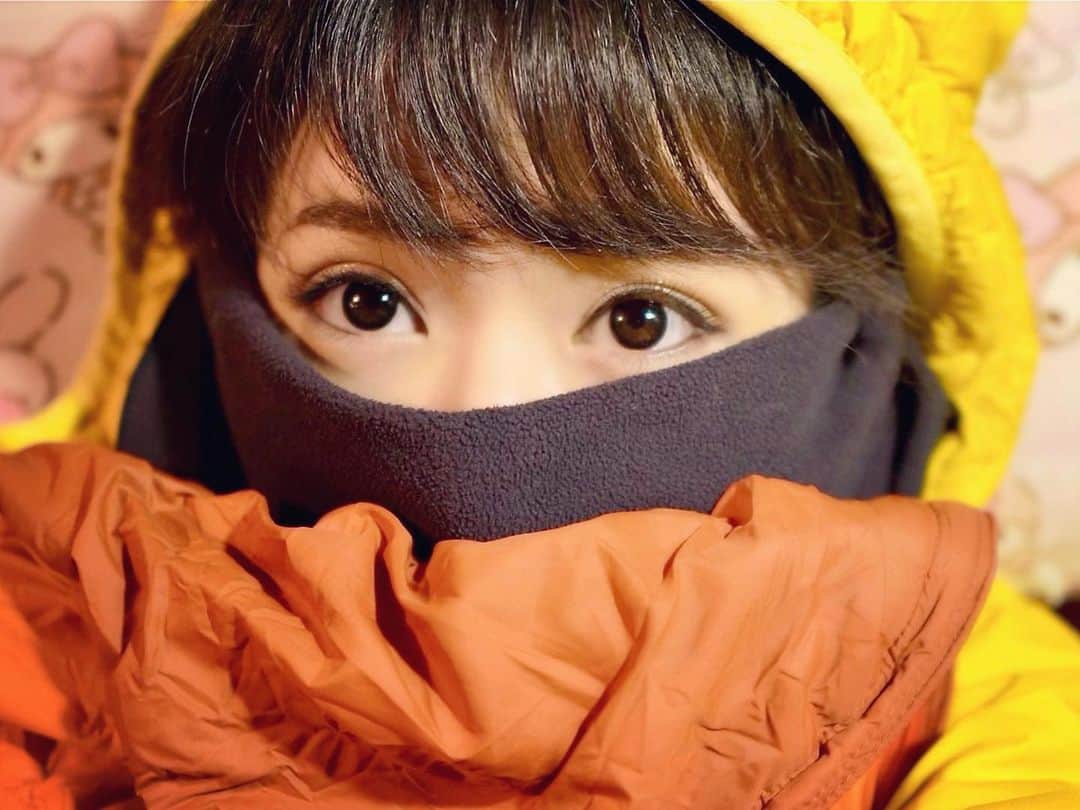 のインスタグラム：「． ． リーダーまきまきあと6本💦 ． 沖縄にでかい魚釣りにいくのに なぜPE1号 リーダー10lbという イトウのシステムも組んでいるかというと… ． くっくっく😊 半月後をおたのしみに✨ ． マグロハンターの ロッドを「折られない」 ラインを「切られない」技を お見せできたらいいな😅 ． 「止まらない」は無理かも😱 ． 🍜おしらせ🍜 大雨の中N-VANに軟禁された動画を YouTubeで公開中です！ Instagramの自己紹介欄中のURLか YouTubeでスーパーナブラと検索して ぜひみてくださいね💕 ． #N-VAN#車中泊#ソロキャン#テント #キャンプ#風景#海#温泉#旅館#ホテル #グルメ#露天風呂#足湯#GW#車中泊 #景色#釣り#ブラックバス#バス釣り #発見#おでかけ#女子旅#ツーリング #自然#釣り#釣りガール#YouTube#旅」
