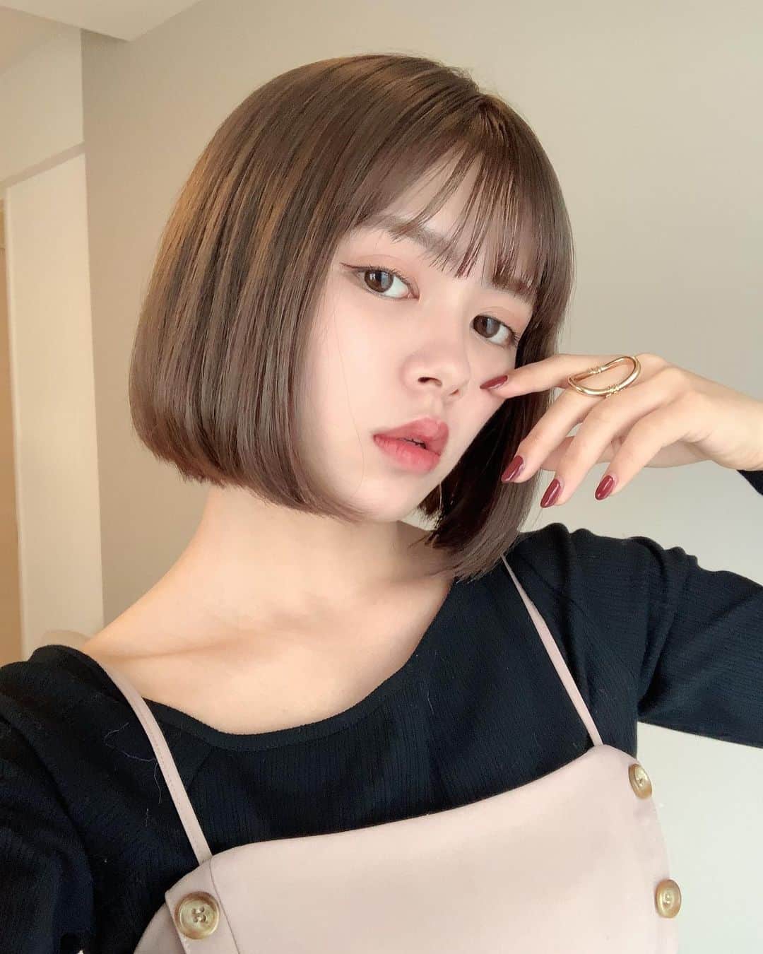 のインスタグラム：「ボブになりました👶🏻🌸 . .」