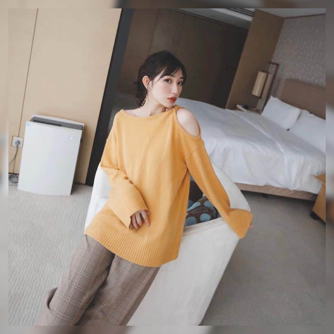 黒田瑞貴のインスタグラム：「#valmuer ❤️ #fashion #ootd #ootdfashion #instalike #instagood #北京 #japanesemodel」