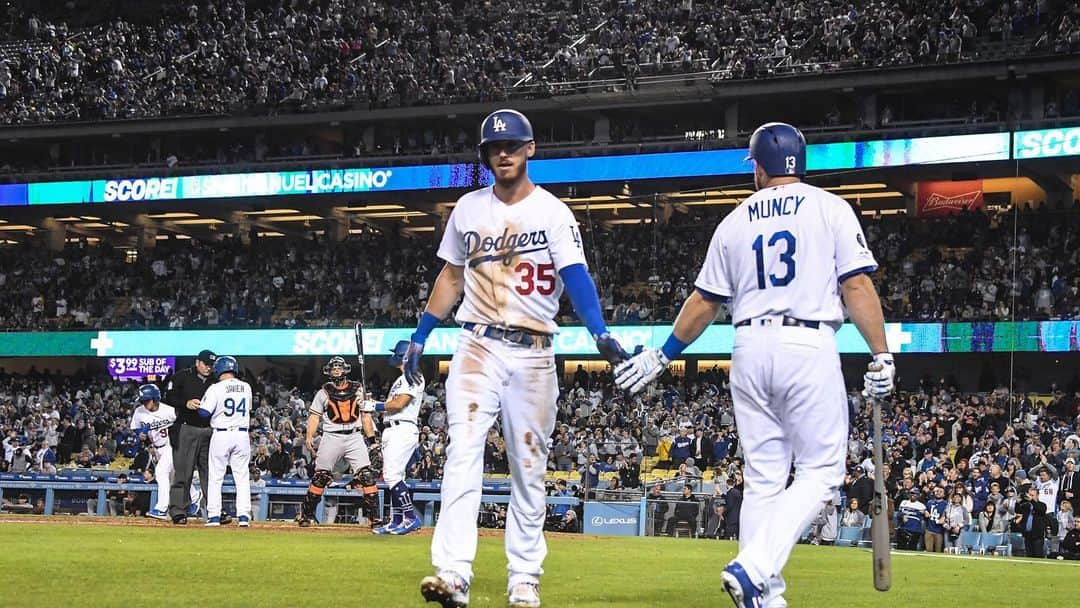 クレイ・ベリンジャーさんのインスタグラム写真 - (クレイ・ベリンジャーInstagram)「Mannn I wish we could be at the Ravine right now!!!! Missing it ⚾️⚾️」3月28日 3時48分 - cody_bellinger