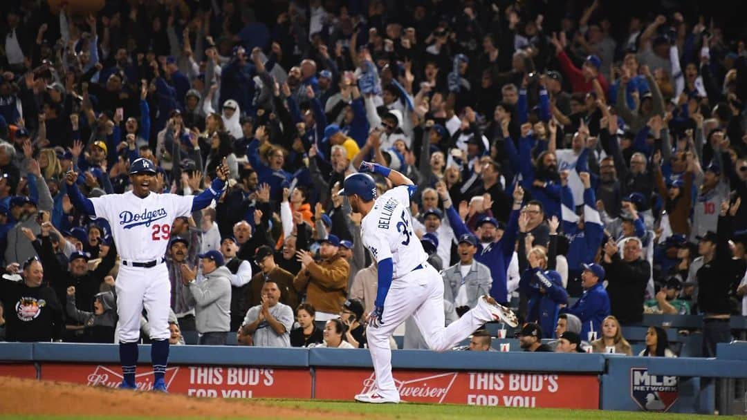 クレイ・ベリンジャーさんのインスタグラム写真 - (クレイ・ベリンジャーInstagram)「Mannn I wish we could be at the Ravine right now!!!! Missing it ⚾️⚾️」3月28日 3時48分 - cody_bellinger