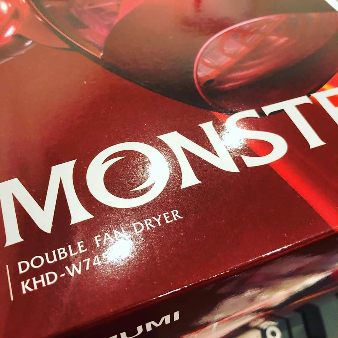 上杉洋史のインスタグラム：「My new monster. A few days ago, I noticed the power cable of my hair dryer broke. It was so bad condition that I can't share the photo here. Oh, I can't believe I've used it until yesterday. Then, I got a new one. #hairdryer」