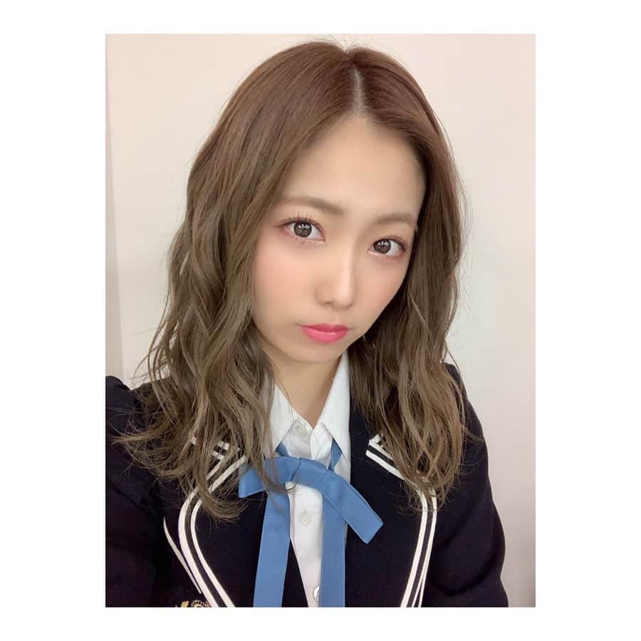 森田彩花のインスタグラム：「今日は #さくらの日 🌸🌸🌸 ． 卒業式のシーズンなので 衣装の制服あやてぃんを👱🏻‍♀️💗 jkに戻りてぇ🤦🏼‍♀️♥️ #24ちゃい ． この制服めっかわ💛💛💛 ． #なんちゃって制服 #まだいける #って言って #笑 #コメよろ #いいねよろ」