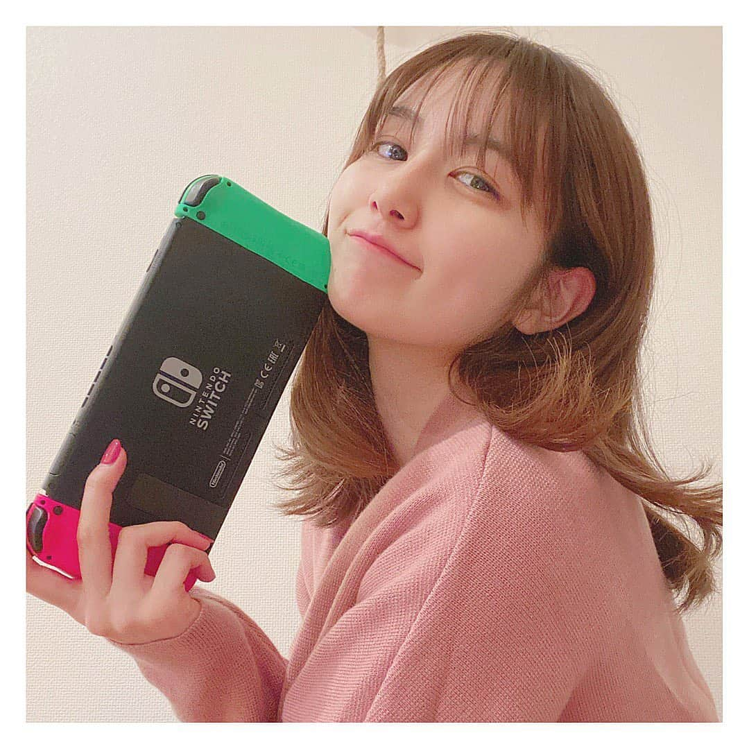 森杏奈さんのインスタグラム写真 - (森杏奈Instagram)「ㅤㅤㅤㅤㅤㅤㅤㅤㅤㅤㅤㅤㅤ ㅤㅤㅤㅤㅤㅤㅤㅤㅤㅤㅤㅤㅤ 土日は大人しくSwitch🌳 誕生日プレゼントとして自分にどうぶつの森買ってよかった👏🏻 ㅤㅤㅤㅤㅤㅤㅤㅤㅤㅤㅤㅤㅤ そしてSwitchLightのコーラルピンクはどこにもぬぁい！😡 買えないと欲しくなっちゃいますよね‥‥😭 ㅤㅤㅤㅤㅤㅤㅤㅤㅤㅤㅤㅤㅤ Instagram、フォロワーさん1.1万人‥‥！ ありがとうございます🥺🙏🏻 ㅤㅤㅤㅤㅤㅤㅤㅤㅤㅤㅤㅤㅤ #switch #スイッチ #あつまれどうぶつの森 #あつ森 杏奈() ㅤㅤㅤㅤㅤㅤㅤㅤㅤㅤㅤㅤㅤ」3月27日 21時05分 - _morianna