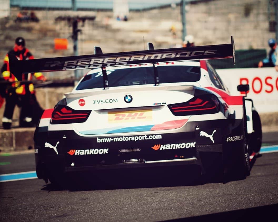 のインスタグラム：「Missing this bad boy... 📸 x @samiroquai @dtm_pics @bmwmotorsport」