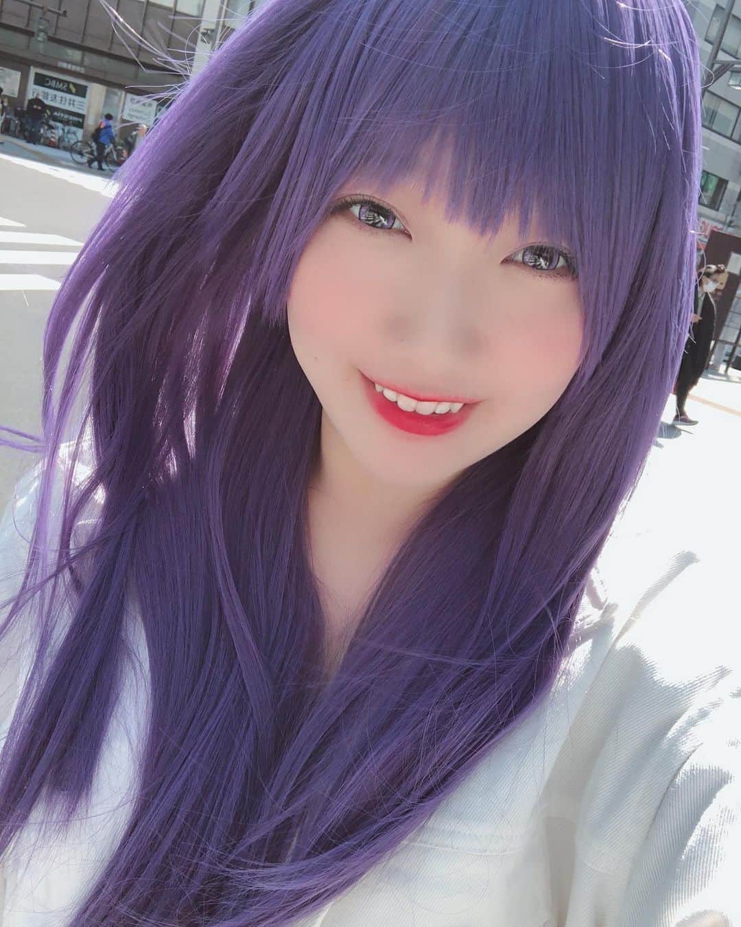 京佳さんのインスタグラム写真 - (京佳Instagram)「たまにはロングもいいよね💜😈 歯を見せて笑うこと少なめな 私も最近はよく笑っております…😹 みんなひきこもってるー？？ #京佳 #紫髪 #👿 #purple」3月27日 21時42分 - kyouka_1202