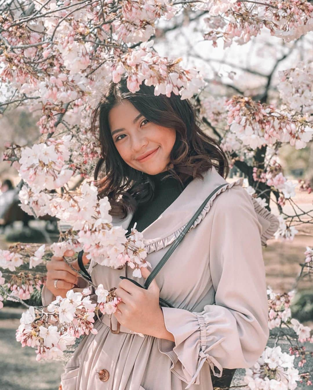 VIENNAさんのインスタグラム写真 - (VIENNAInstagram)「It’s Spring !!! Even we can’t do a picnic this year but cherry blossoms are always amazing🌸 ・ ・ ・ #travel#like4like#follow4follow#followforfollow#travel#trip#diet#sexy#likeforlike#makeup#tagsforlikes#f4f#vsco#lightroom#コーデ#おしゃれさんと繋がりたい#ボブ#ダイエット#写真好きな人と繋がりたい#cherryblossoms#sakura#新宿御苑#桜#花見#新宿#東京#shinjukugyoen」3月27日 21時43分 - viennadoll_official