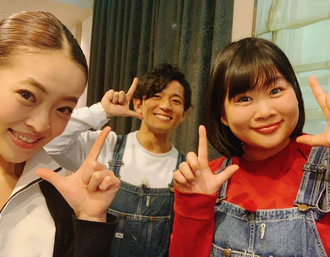 工藤淳之介さんのインスタグラム写真 - (工藤淳之介Instagram)「あすのなじラテ。「工藤&チカコ」は新潟市中央区古町の五番町と六番町！ ワイワイしてハプニング多発、美味しいものもステキな人も続出です。奇跡のタイミングでまさかのあの方も登場🌸 からあげランキングもお見逃しなく！ 週末、自宅で過ごされる方が多いかと思いますが楽しんで頂けたら嬉しいです😌  #新潟 #なじラテ #吉本住みます芸人  #新潟住みます芸人  #チカコホンマ　さん #町ぶら  #新潟市 #中央区 #古町 #新潟グルメ #古町グルメ #新潟ランチ #古町ランチ  #コルギ #エステ #多国籍料理 #エスニック料理  #ナン  #クリームパン #春のパン  #よろずや  #掘り出し物  #bsn #アナウンサー #奇跡のタイミング  #出会いに感謝  #こんな時こそ笑顔のバトン  #工藤淳之介」3月27日 22時30分 - kudojun_nosuke_bsn