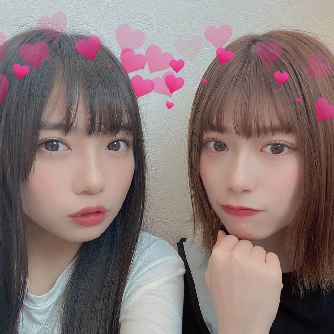 齊藤京子さんのインスタグラム写真 - (齊藤京子Instagram)「. 2020.3.27 blog～ 本日はデビュー1周年です👏 おめでとう🍜🍓 .  #日向坂46 #けやき坂46 #齊藤京子#加藤史帆#佐々木美玲#佐々木久美#高本彩花#東村芽依#潮紗理菜#井口眞緒#柿崎芽実#高瀬愛奈#影山優佳#渡邉美穂#小坂菜緒#松田好花#富田鈴花#河田陽菜#濱岸ひより#金村美玖#丹生明里#宮田愛萌#上村ひなの  #きょんこ#ラーメン大好き齊藤京子です #ひなあい  #デビュー1周年」3月27日 22時57分 - kyoko.saito46