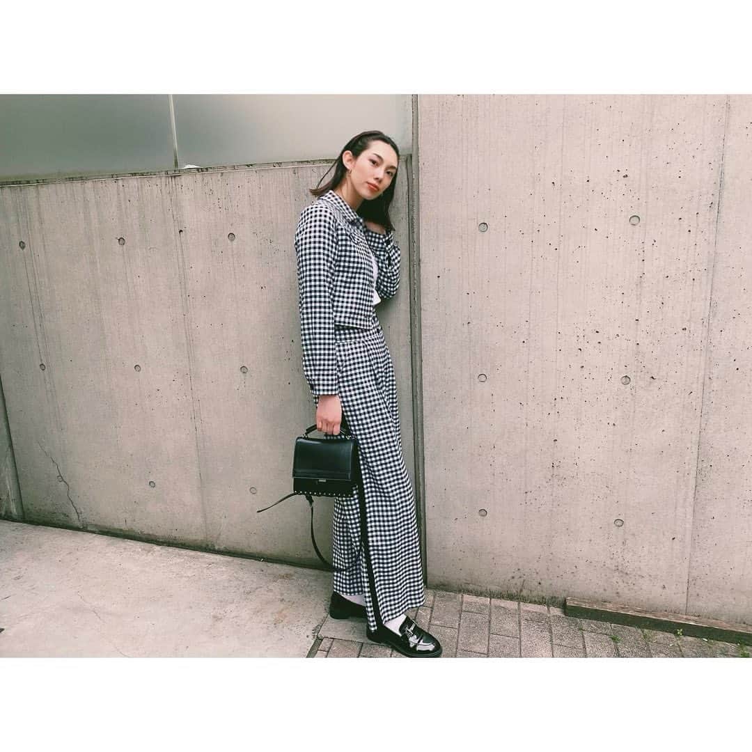 のインスタグラム：「- - kicode▫️▪️🔲 - - #0327 #私服 #キコーデ #セットアップ #春服 #kicode #ootd #outfit  #fashion #code #spring #check #setup #instagood  #like4likes  #followｍe」