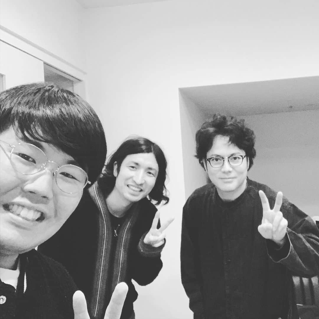 中野周平のインスタグラム：「パパは漫才師、東京からもお手伝いさせていただきます！ 読んでね〜！！」