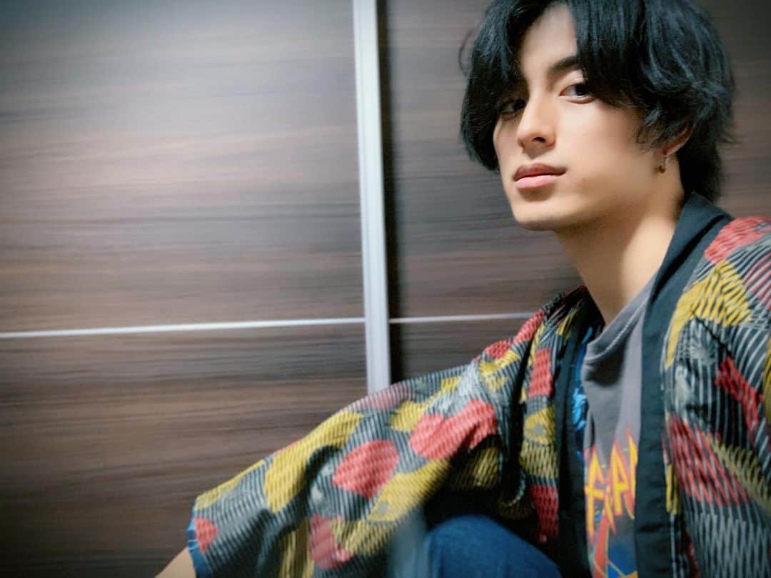 武子直輝さんのインスタグラム写真 - (武子直輝Instagram)「27歳になりました。 27歳の武子直輝もよろしくお願い致します。  #武子直輝　 #誕生日」3月28日 0時02分 - takeshi__naoki