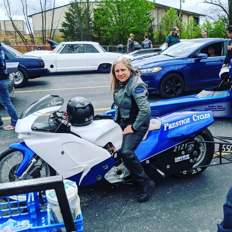 のインスタグラム：「It’s so nice to get these emails from our customers! “We made our first hit today. Man, those leathers are great! Thank you so much. As soon as I pushed up into the water box I couldn't even tell I had them on, so comfortable!” Frank n Marie  #vanson #leathersuit #skinprotection  #cool  #women」