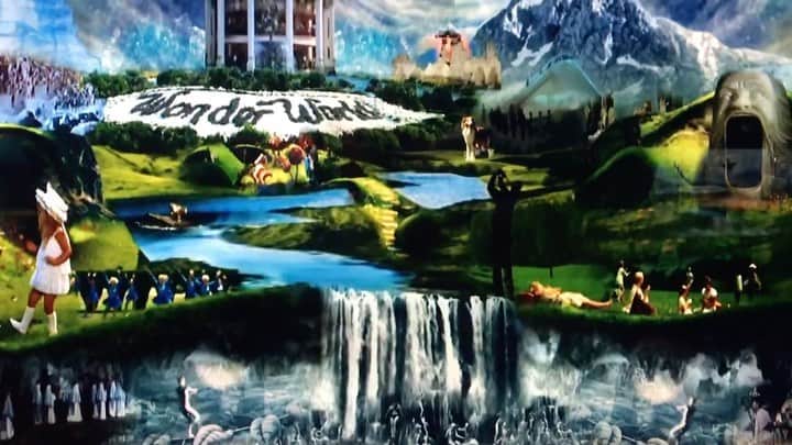 倉岡晋也のインスタグラム：「My dream was ✔︎ Heaven and hell @marcobrambillastudio @thestandard  I love you earth I love you everyone 最近は、気持ちまで行ったり来たり 日本人は強いよ！ちょっとやそっとじゃ握手さえしないんだもん。必ず大丈夫。手洗いうがいして、ほんのちょっと我慢して、落ち着いたら芝生でゴロゴロしよう　✌︎ #dante #inferno #nyc」