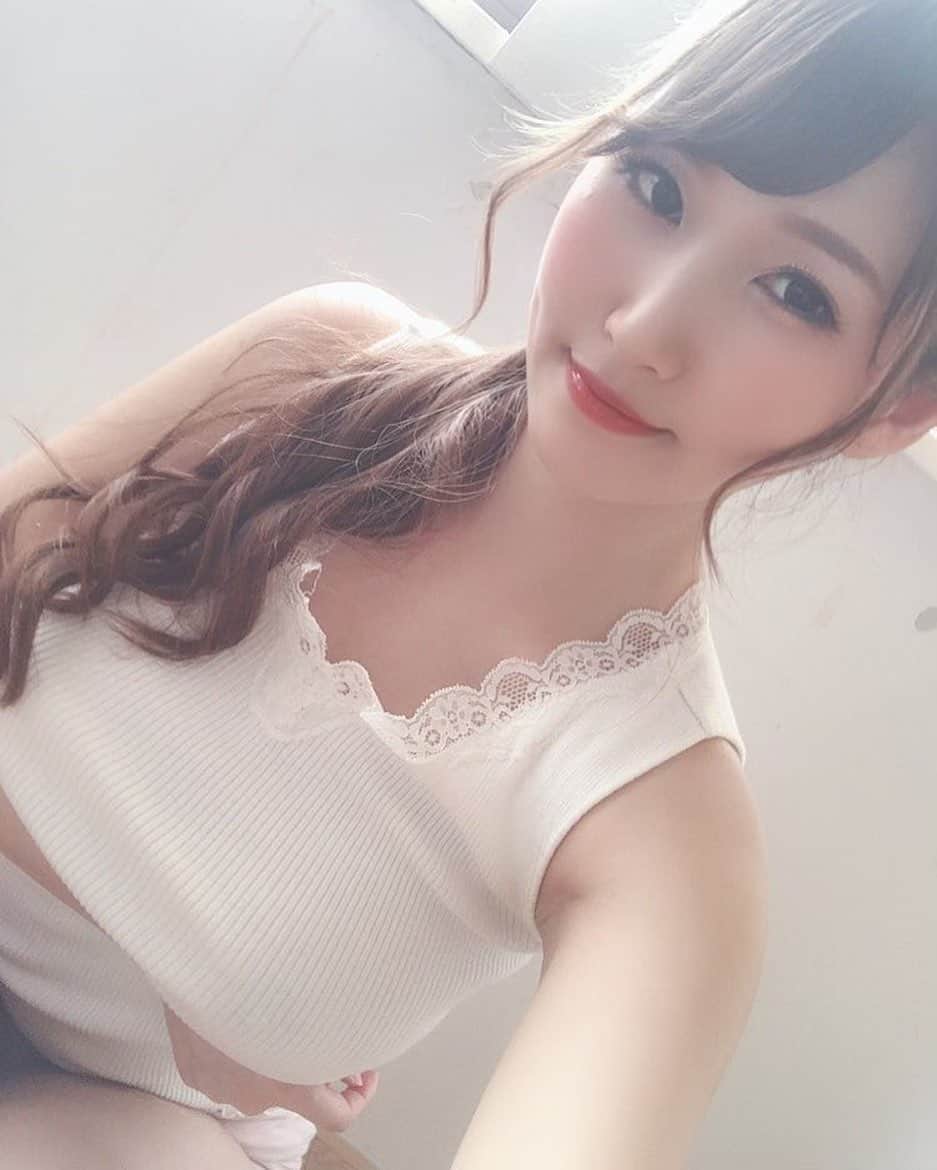 三原ほのかのインスタグラム：「おやおや👀💕 #三原ほのか  #miharahonoka  #巨乳」