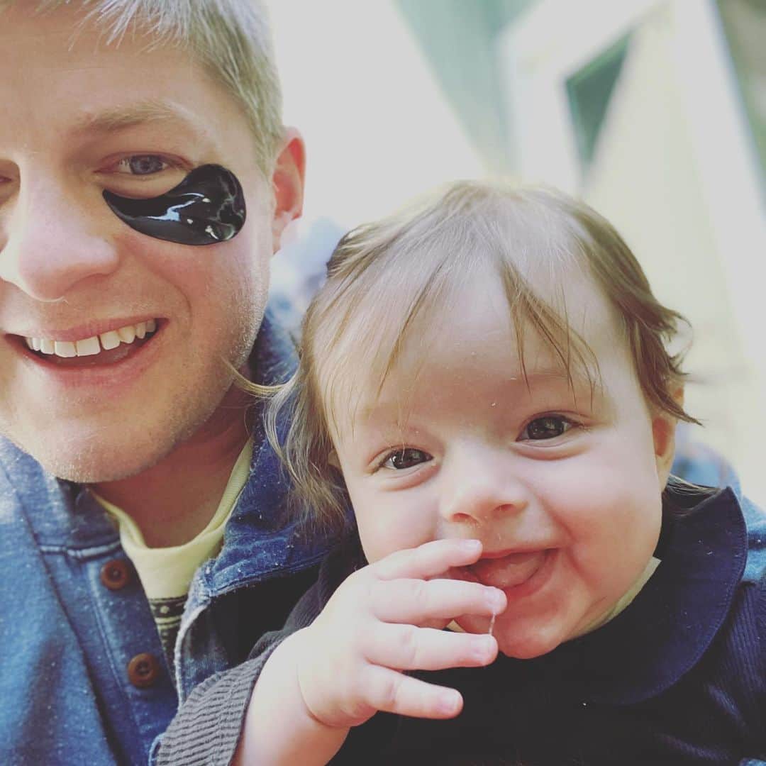 マイケル・グラント・テリーのインスタグラム：「Still have to stay pretty.」