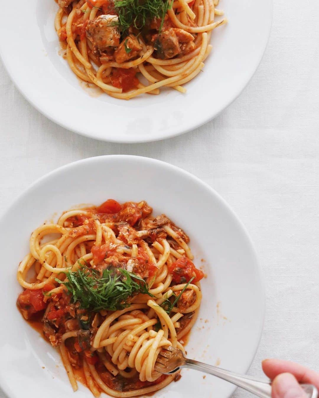 樋口正樹さんのインスタグラム写真 - (樋口正樹Instagram)「Lunch Pasta . さばの水煮缶と トマト缶を使い、 簡単なパスタで おいしいランチ。 . . . #サバトマト #鯖水煮缶 #トマト缶 #パスタ #パスタ部 #italianfood #topitalianfood #pastalover #lovepasta #pastaitaliana #cucinaitaliana #iloveitalianfood #barilla #passionforpasta #Bucatini #myfavoritepasta」3月28日 12時57分 - higuccini