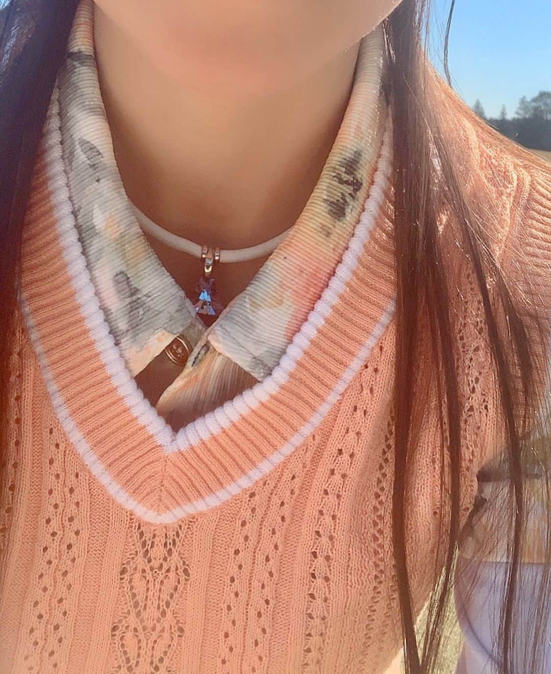 石関いづみさんのインスタグラム写真 - (石関いづみInstagram)「☺︎*･ New Collection🌈 コーデは春らしく花柄に🌸 ・ ・ tops #riendasuelta best #riendasuelta skirt #fivestar accessory #4clovercross ・ ウェアは @vividgolf で購入出来るよ🌟 ・ ・ #いづみんゴルフ #いづみん #ゴルフ #ゴルフ女子 #ゴルフコーデ #izumingolf #izumin_golf #golf #golfgirls #coordinate #sport #골프 #กอล์ฟ」3月28日 12時59分 - izumingolf