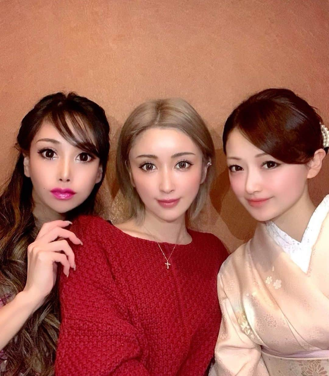 百合華さんのインスタグラム写真 - (百合華Instagram)「Girls night out 🥰🥰🥰 ﻿ ﻿ See you next month ❤️﻿ ﻿ #japan﻿ #日本﻿ #tokyo﻿ #東京﻿ #ginza﻿ #銀座﻿ #銀座８丁目﻿ #焼鳥﻿ #焼き鳥﻿ #焼鳥割烹﻿ #dinner ﻿ #dinnertime ﻿ #ディナータイム﻿ #ディナーコース﻿ #女子会﻿ #女子会ディナー﻿ #だいすき﻿ #大好き﻿ #仲良し﻿ #friends ﻿ #友達 ﻿ #美容﻿ #グルメ﻿ #旅行﻿ #girls﻿ #girlstalk ﻿ #ガールズトーク﻿」3月28日 13時28分 - yurika.lovelily