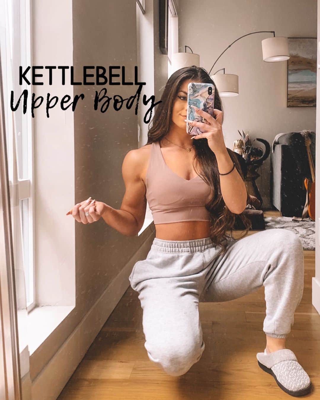 Paige Reillyさんのインスタグラム写真 - (Paige ReillyInstagram)「The best part about training at home is not having to change out of my sweats 😁😇 Did an upper body workout with the beloved kettlebell today lol full workout listed down below!⁣ ⁣ - KB shoulder press: 4 x 10 reps each arm⁣ - Super set: bent over row (3 sets of 12 each arm) with bicep curls (3 sets of 15)⁣ - Overhead tricep extension: 3 sets of 12⁣ - Super set: Front raises (3 sets of 15) with upright rows (3 sets of 15)⁣ - Super set: push ups (3 sets of 10) with ab wheel (3 sets of 10 - you can do caterpillar walk outs if you don’t have the roller!) *I SUCK at the ab wheel hahaha watch me die*⁣ ⁣ Outfit: new @balanceathletica bra *not sure of release date* sweats are @missguided lol⁣ ⁣ Music is Juice Wrld shuffle 🖤⁣ ⁣ #AtHomeWorkout #UpperBody #Blossom #IFBBPro #BalanceAthletica #BuildingBoulders #BlessTheKettlebellLol」3月28日 5時19分 - paigereilly