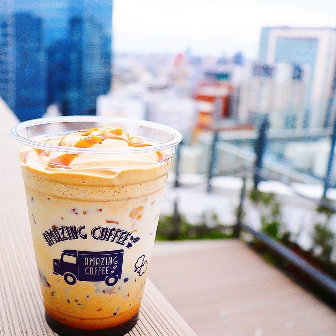 AMAZING COFFEEさんのインスタグラム写真 - (AMAZING COFFEEInstagram)「. 🛸Information from AMAZING COFFEE TOKYO SHIBUYA🥤  本日と明日は、全店舗にて臨時休業をさせて頂いておりますが、  4/1(水)より、TOKYO SHIBUYAにてNEWドリンクの登場です✨ . たっぷりと入ったコーヒーゼリーに、キャラメルハニーの甘さとほろ苦さのあるクリームとのマリアージュがやみつきになります♫ . ここでしか味わえない 特別なドリンクです。現在の事態が落ち着いたらで大丈夫ですので、飲みにきていただけたら嬉しいです(^o^)v . 【商品名】 ぷるプレッソ〜キャラメルハニー〜 . 【販売価格】 ¥650(税込) . 【販売期間】 4/1(水)〜 . 【取扱店舗】 TOKYO SHIBUYA . #AMAZINGCOFFEE #TOKYOSHIBUYA #AMeCO #アメコ #coffee #NEOTOKYO #渋谷 @parco_shibuya_official . ※3/28日(土)、3/29(日)は不要不急の外出自粛要請に伴い、全店舗、臨時休業とさせて頂いております。 ご不便・ご迷惑をおかけいたしますが、今後も皆さまに楽しんで頂けるよう、スタッフ一同、心を込めておもてなしをして参ります🌱」3月28日 8時01分 - amazing_coffee_official