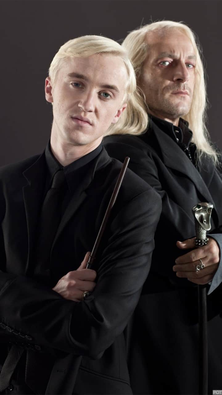 ジェイソン・アイザックスのインスタグラム：「Draco and Lucius connect as part of @BritishRedCross #PowerOfKindness #PhoneAFriend. Try it. #HarryPotter #StayHomeSaveLives @t22Felton #TomFelton」