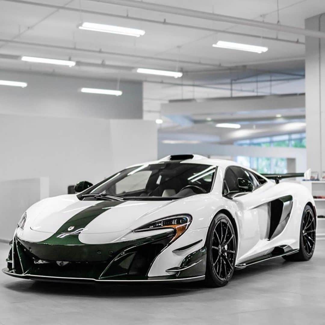 Amazing Carsさんのインスタグラム写真 - (Amazing CarsInstagram)「This McLaren MSO HS😍  Photo via: @exotic_car_lover  Second page: @M85Media  Other page: @StancedAutohaus  #McLaren #MSO #HS #MSOHS #AmazingCars247」3月28日 10時02分 - amazingcars247