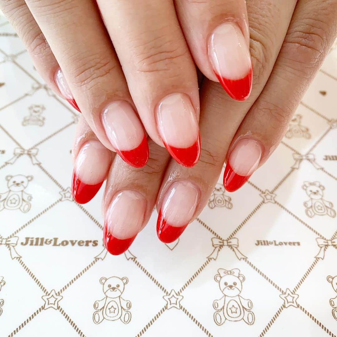 Jill&Loversのインスタグラム：「スカルプ❤️ #jillandlovers #nail #nailart #paragel #gelneil#gel #ネイル #ネイルアート #me #look #love #かわいい」