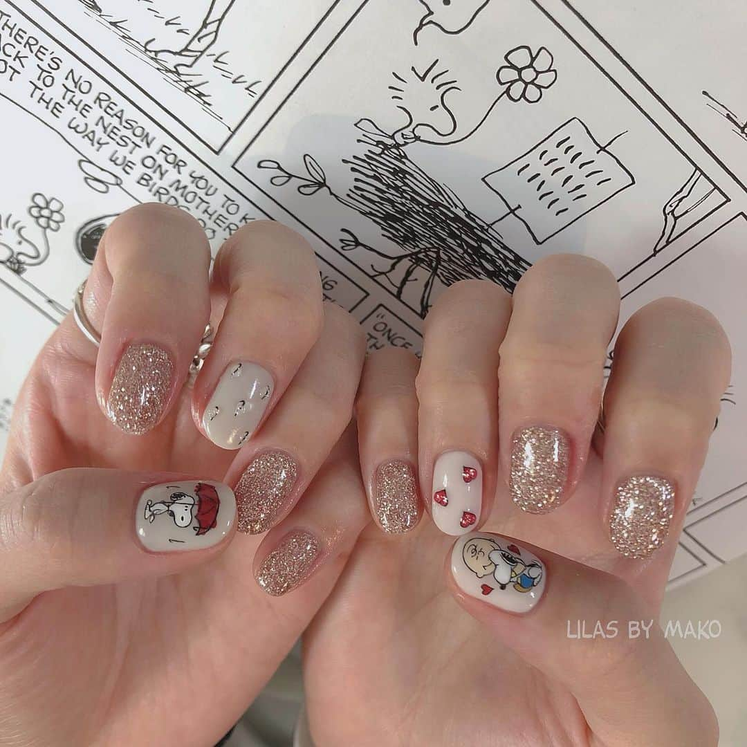 makoさんのインスタグラム写真 - (makoInstagram)「* イラスト事前にお知らせ下さい📢❤︎ #girlynail #ガーリーネイル #ミラーネイル #glitternail #젤네일 #젤네일아트 #젤네일전문 #フレンチガーリー #スヌーピー  #チャーリーブラウン #スヌーピーネイル #ギンガムチェック #ギンガムチェックネイル #オーダーチップ #ワイヤーネイル #ワイヤースヌーピー  #セルフネイル #스누피네일아트 #さくらんぼネイル #ちょうちょネイル #蝶々ネイル #ヴィンテージネイル #スヌーピー好きと繋がりたい #peanutshotel #ヴィンテージスヌーピー  #1950s #ネイルチップ #オーダーチップ」3月28日 11時00分 - mkxxxbaby