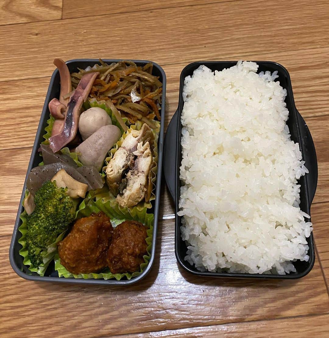 小田幸平のインスタグラム：「今日は朝から練習⚾️弁当持参で頑張ります❗️#愛媛マンダリンパイレーツ#弁当#読売ジャイアンツ#中日ドラゴンズ#ひめぎんグランド#練習」